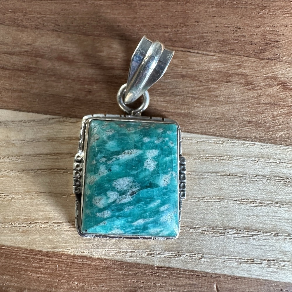 Vintage Artisan Pendant 1.25 Inch Blue Green Amazonite 925 Sterling Silver‎ 6.3g